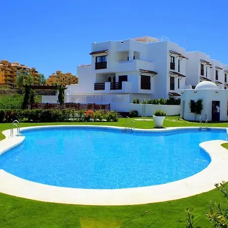 Apartment Luxury In Golf Hills, Estepona. *