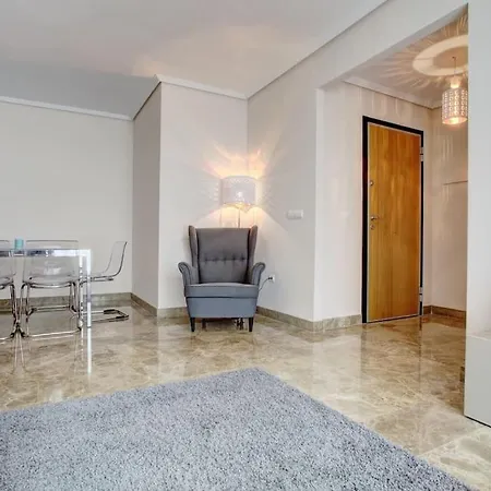 Luxury In Golf Hills, Estepona. Apartment