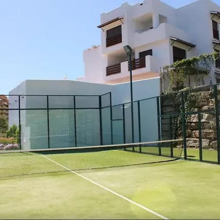 Apartment Luxury In Golf Hills, Estepona.